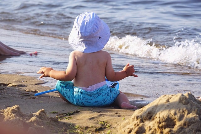 Besondere Vorsicht mit Babys und Kleinkindern bei Hitze