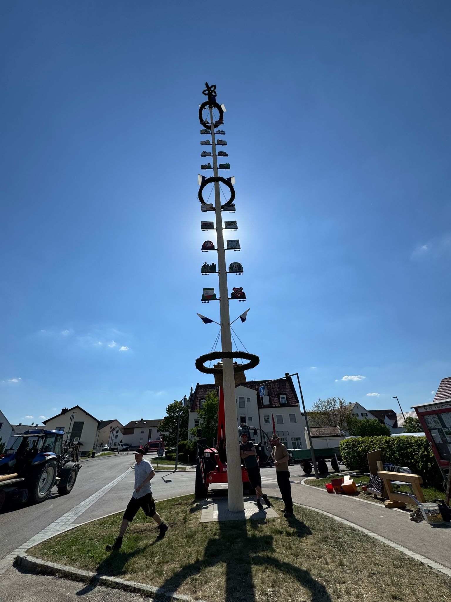 Maibaum Burschen und Madlverein Langenbruck