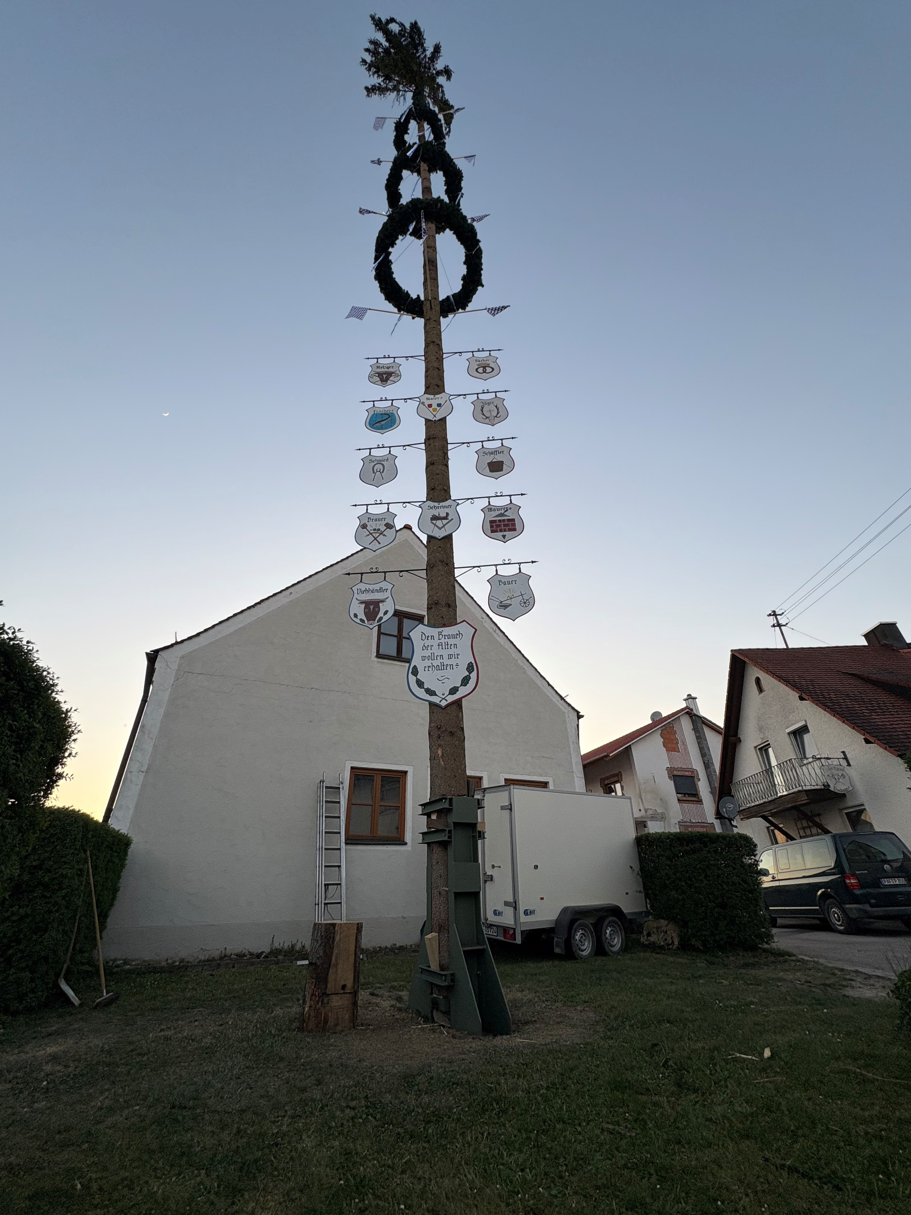 Maibaum Gebürgler Maibaumfreunde Vohburg