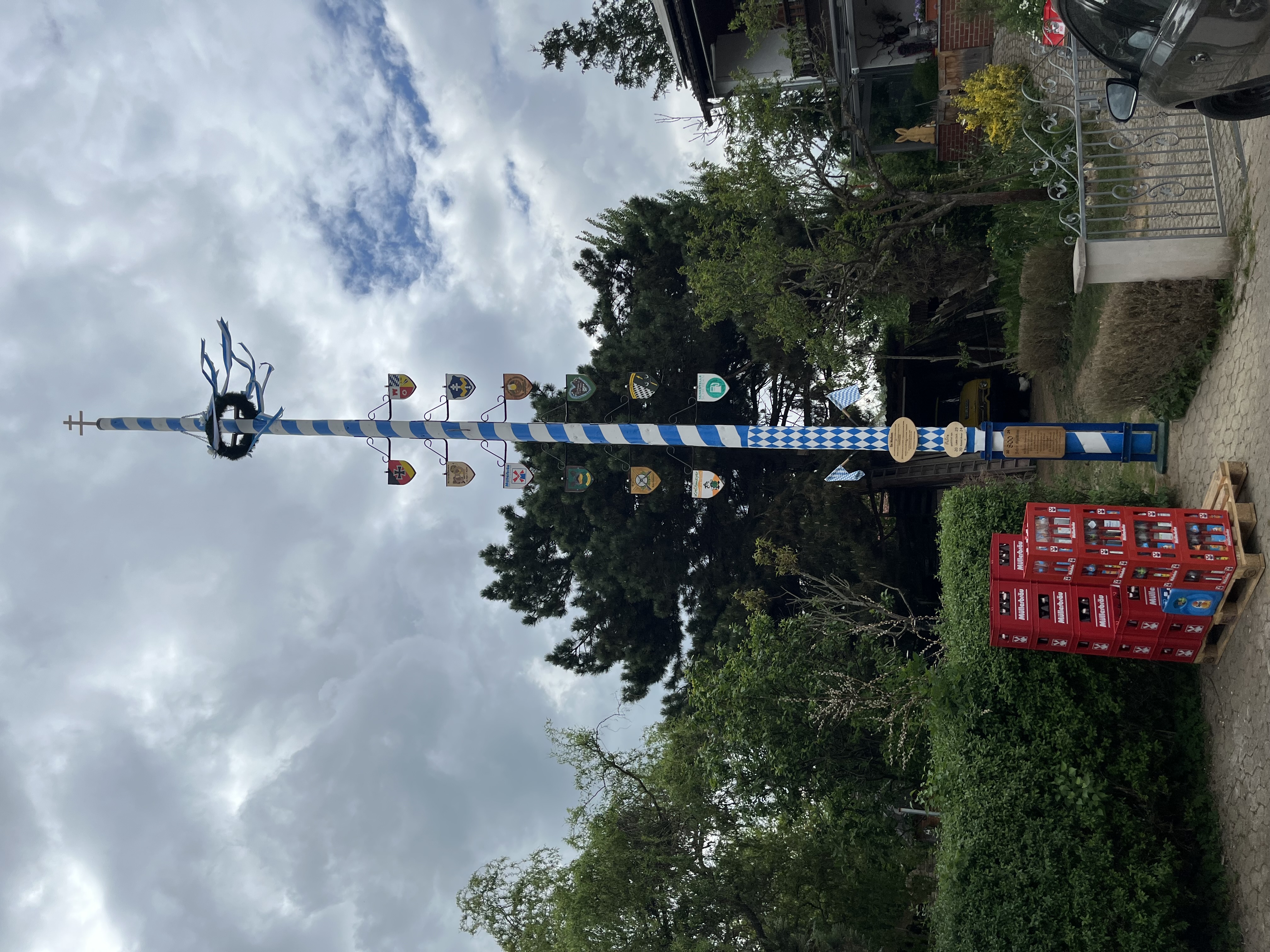 Maibaum Maibaumgruppe Mitterscheyern