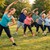 Personen machen Sport
