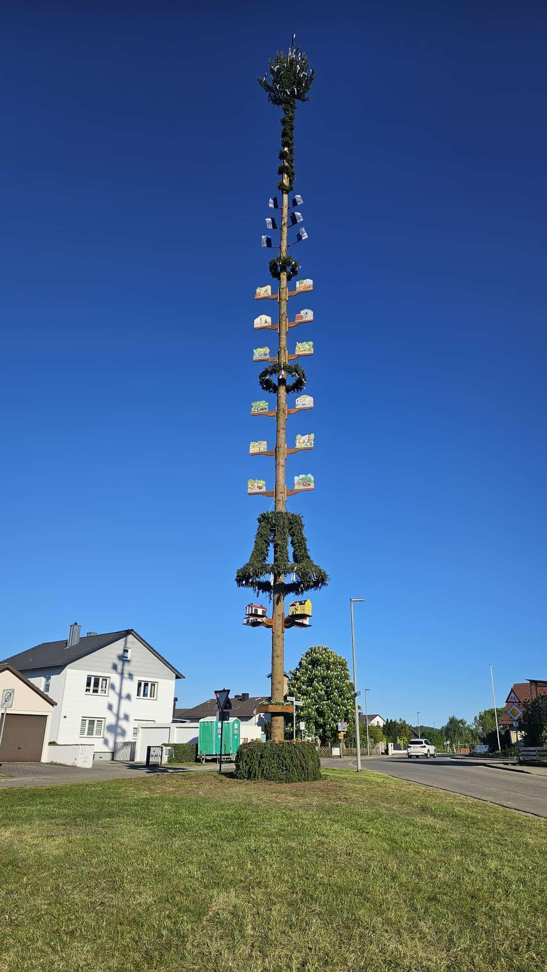 ein Maibaum