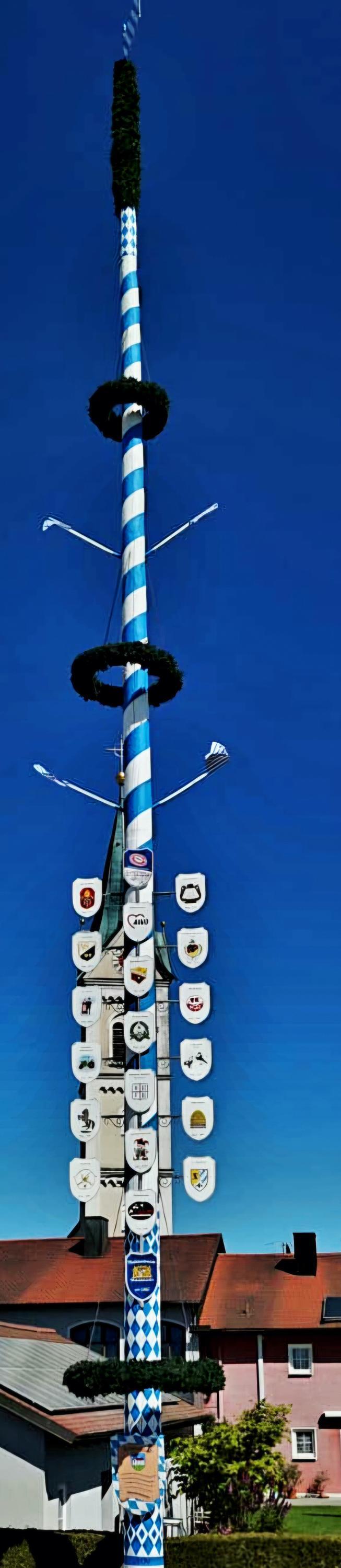 ein Maibaum