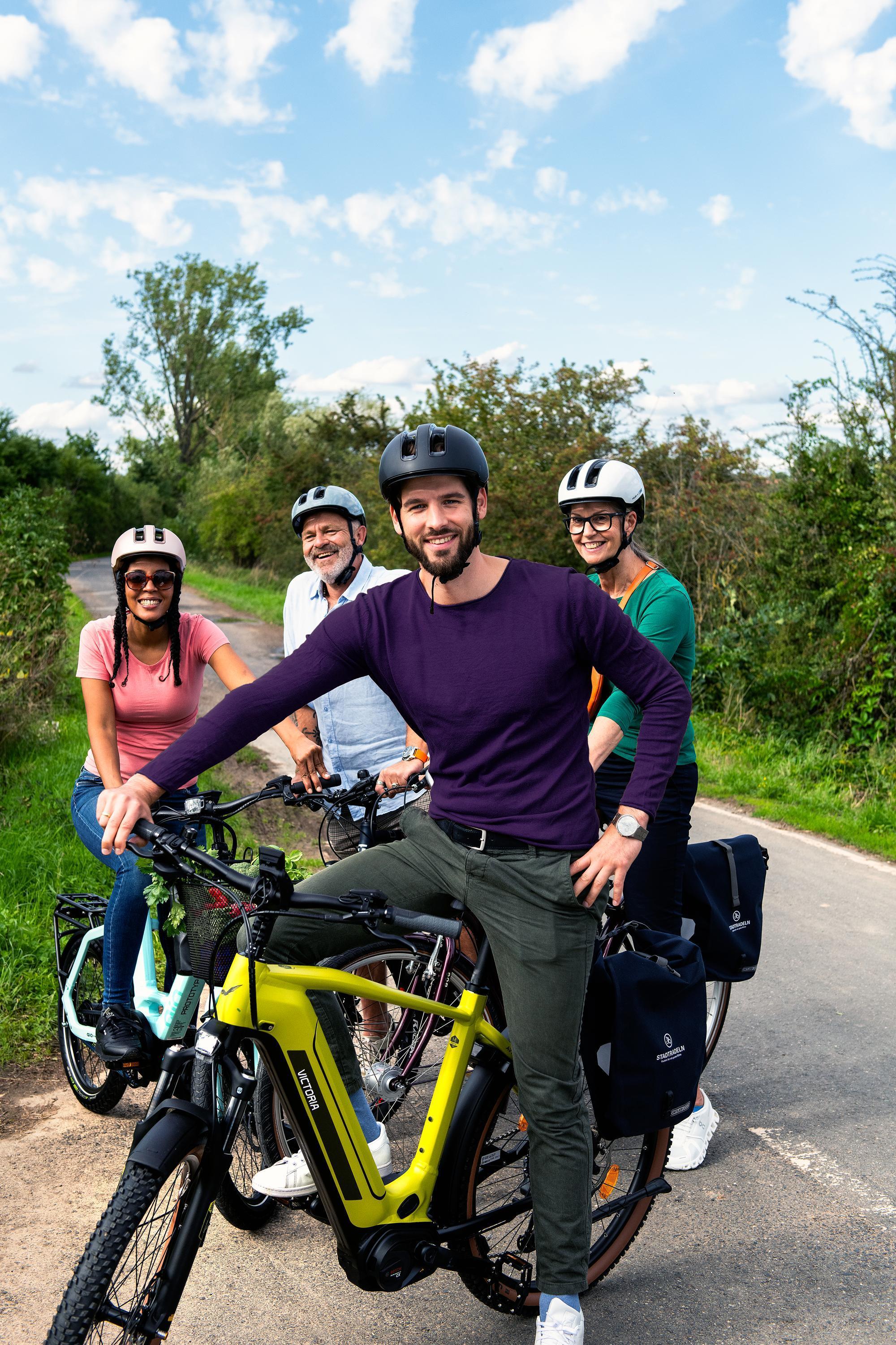 vier Radfahrer