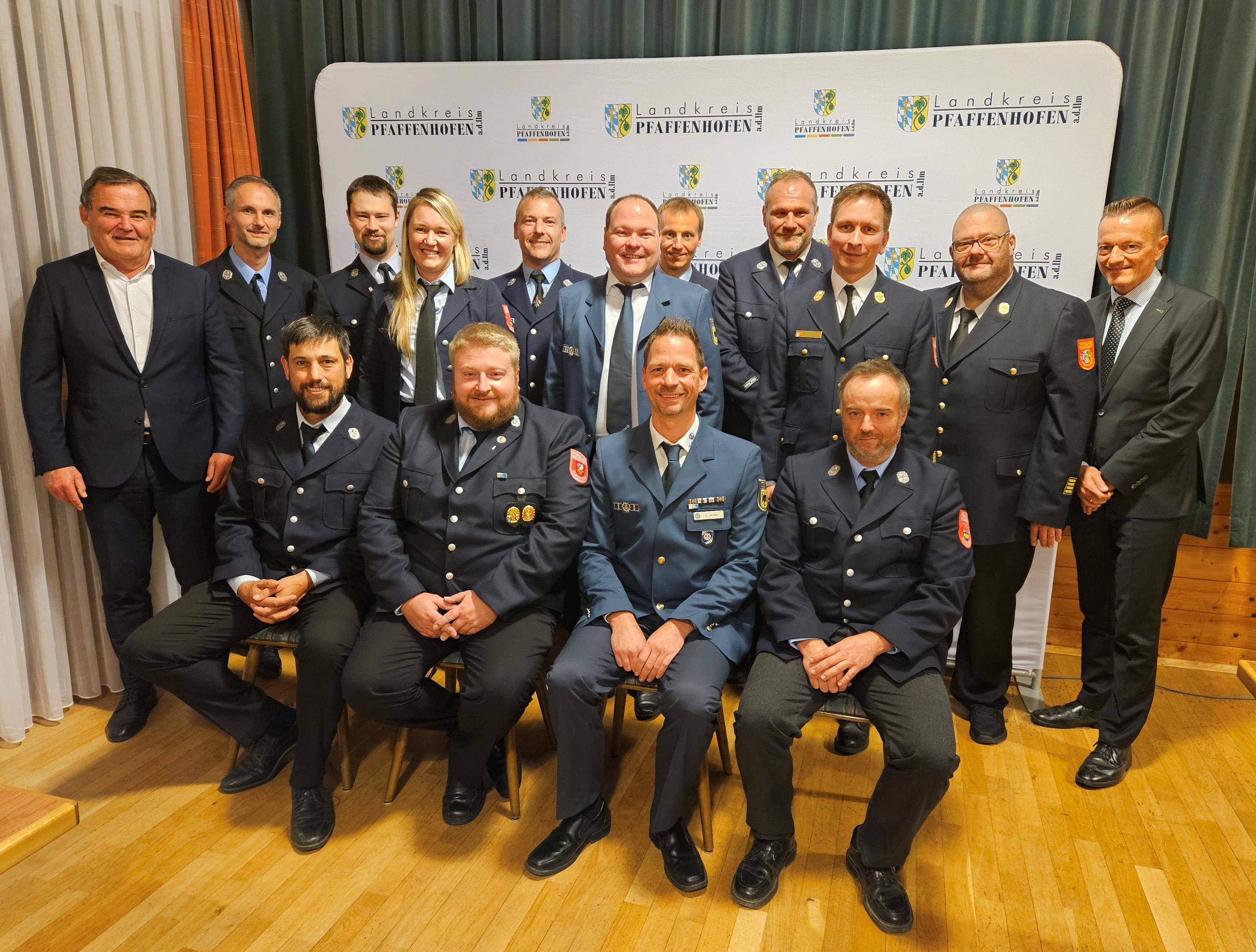 Ehrung 25 Jahr aktiver Dienst Feuerwehr und THW