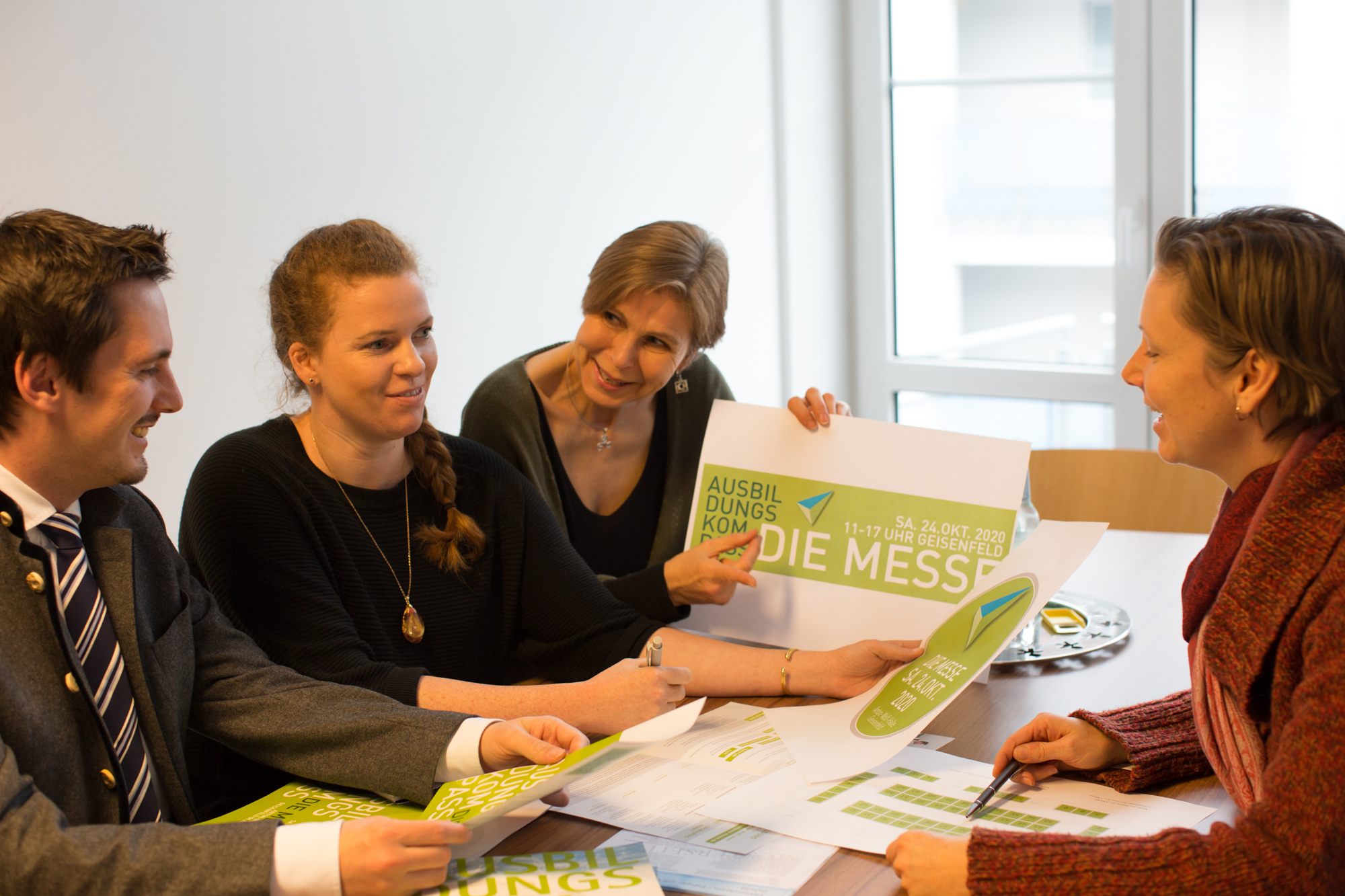 Der Startschuss ist gefallen und das Team um KUS-Vorstand Johannes Hofner beginnt mit der Umsetzung der ersten Ausbildungsmesse im Landkreis Pfaffenhofen. Der Startschuss ist gefallen und das Team um KUS-Vorstand Johannes Hofner beginnt mit der Umsetzung der ersten Ausbildungsmesse im Landkreis Pfaffenhofen.